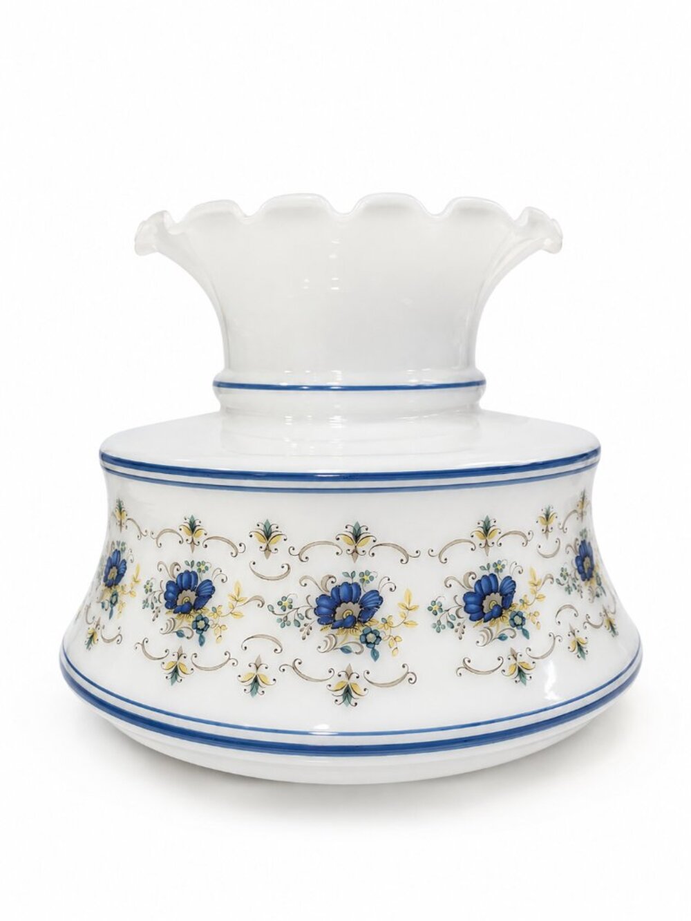Quoizel Abigail Adams 1973 Milk Glass Hurricane Lamp Shade Blue Poppy GWTW